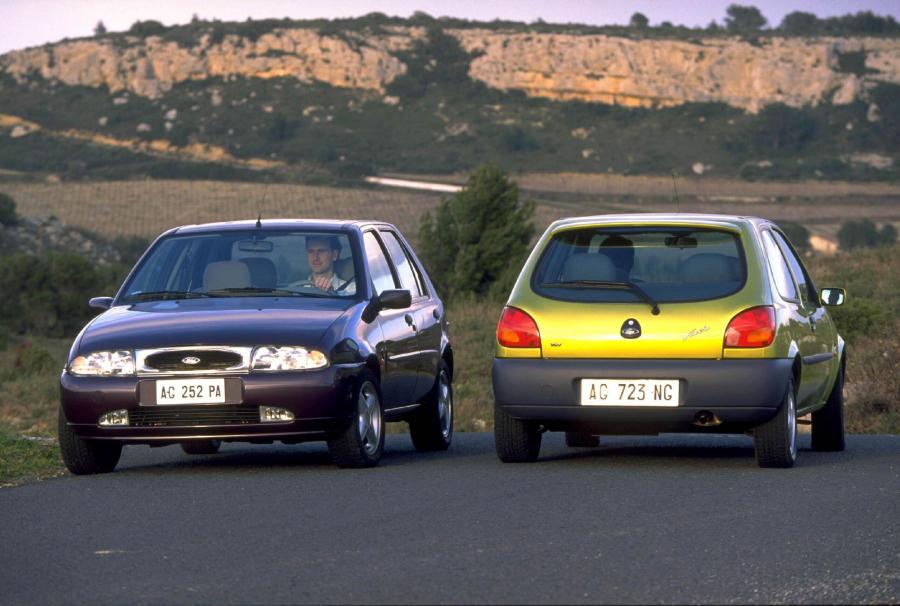  Ford Fiesta 1996 года  (фото 35 из 53)